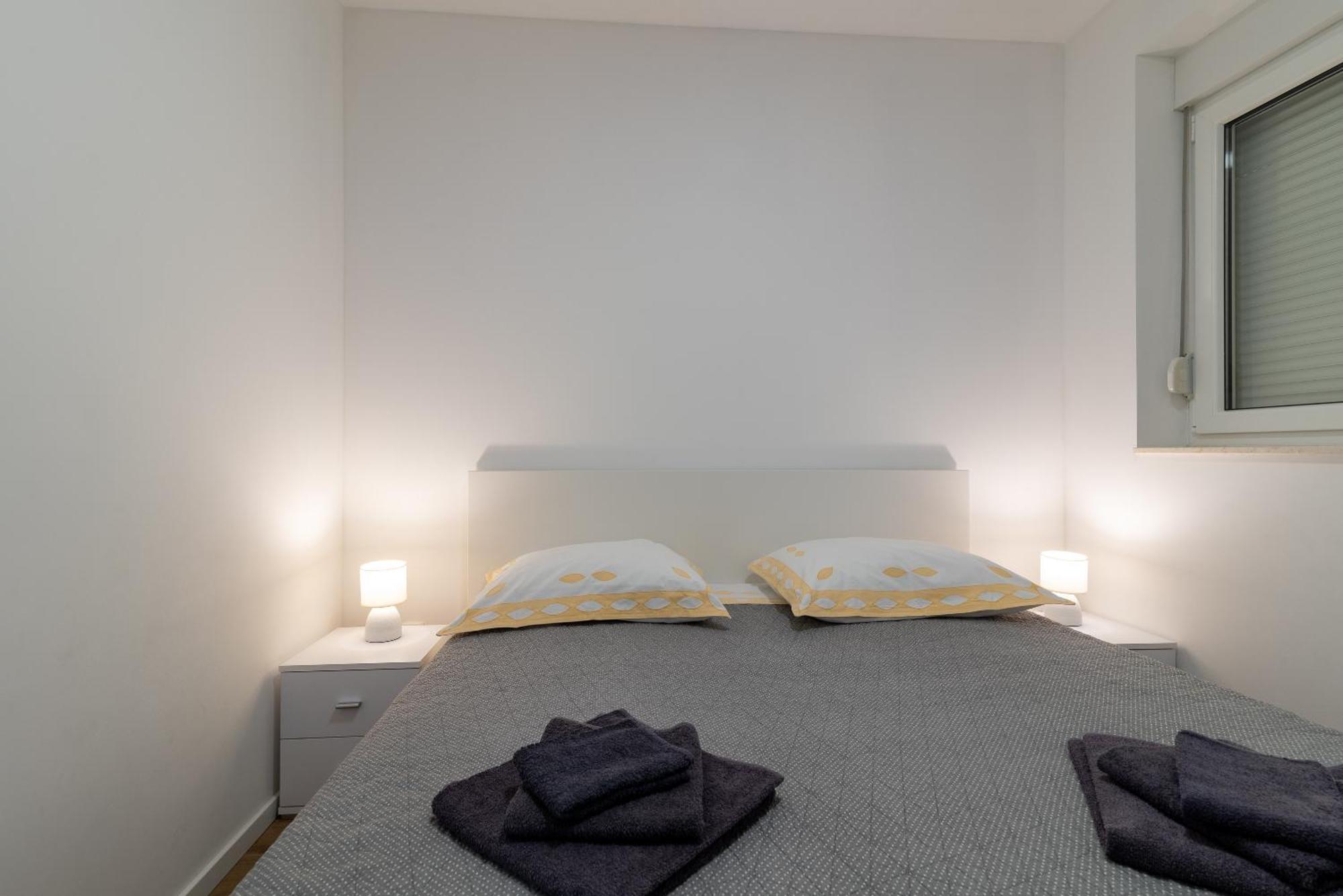Apartman Dino Traù Esterno foto
