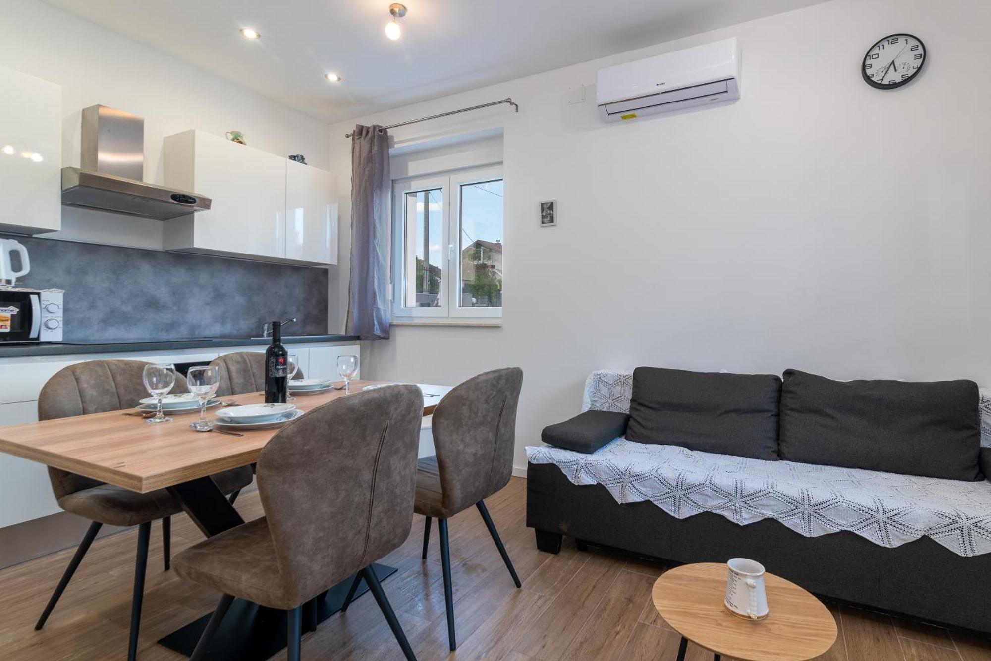 Apartman Dino Traù Esterno foto