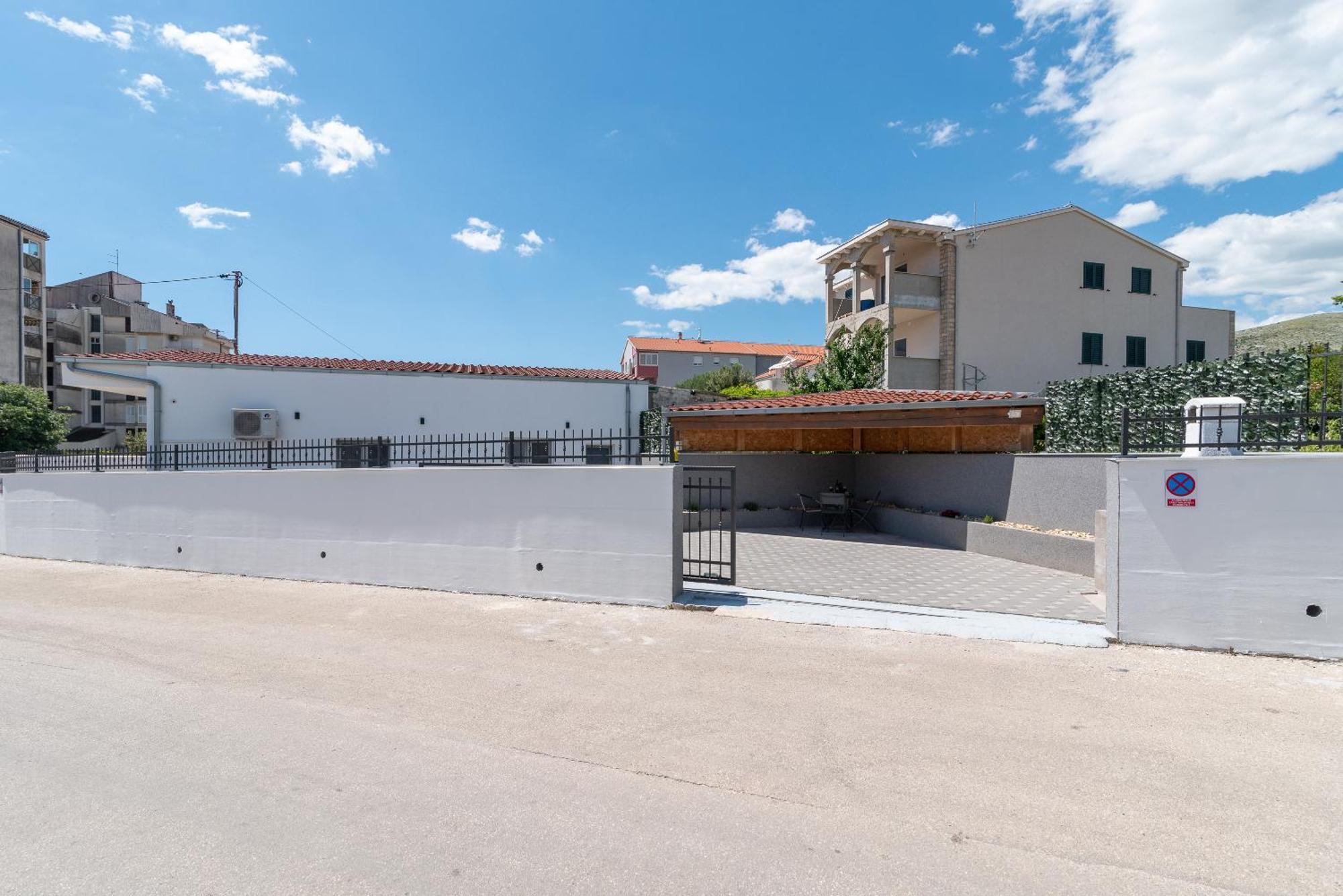 Apartman Dino Traù Esterno foto