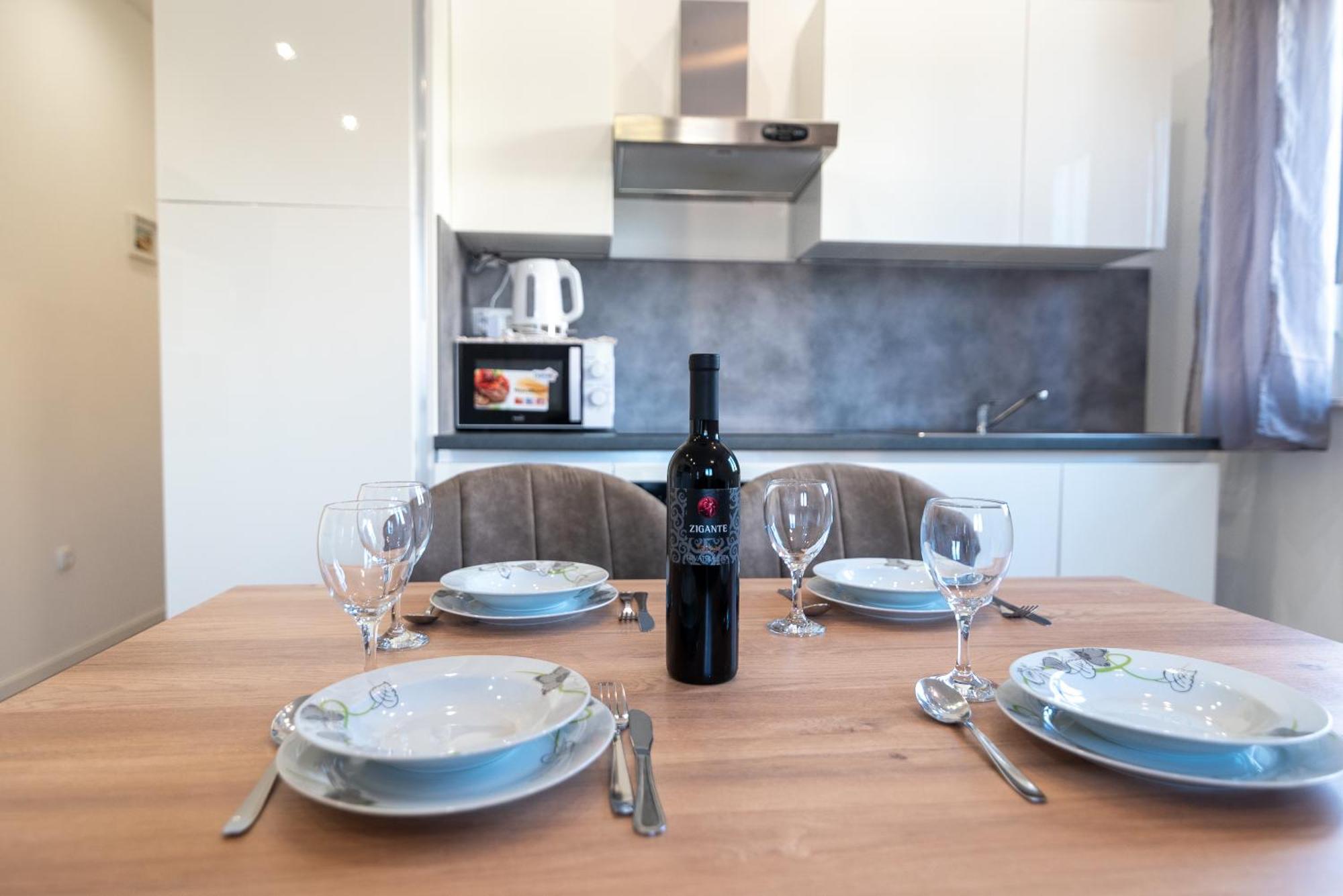 Apartman Dino Traù Esterno foto